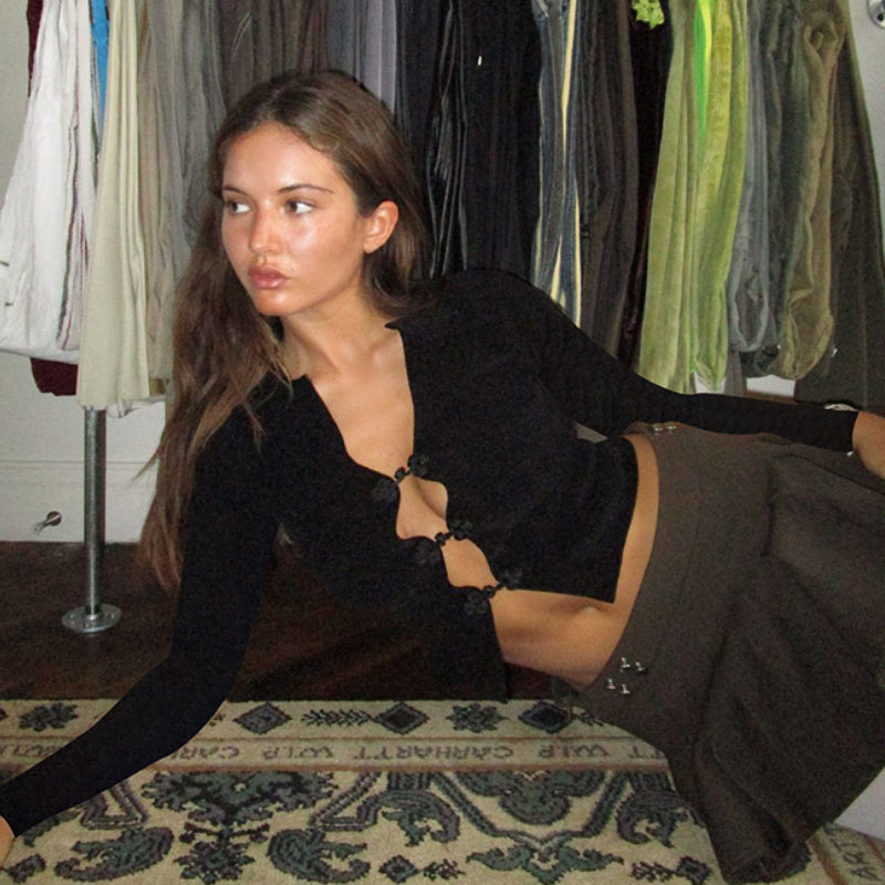 BLACK CUTOUT CROPPED CARDIGAN