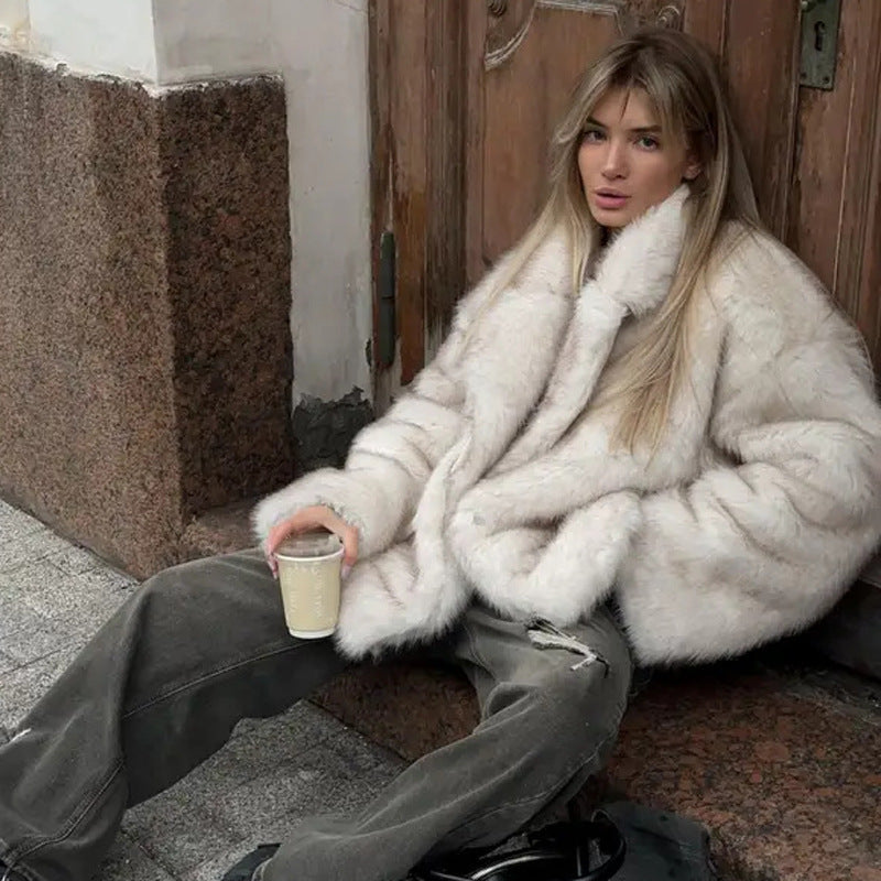 CREAM OVERSIZED FAUX FUR JACKET