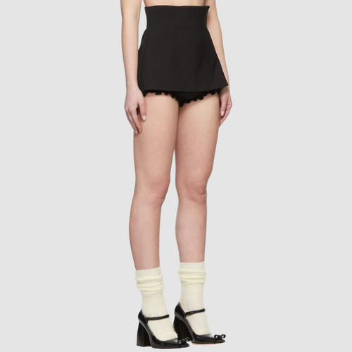 BLACK HIGH-WAIST SHORTS