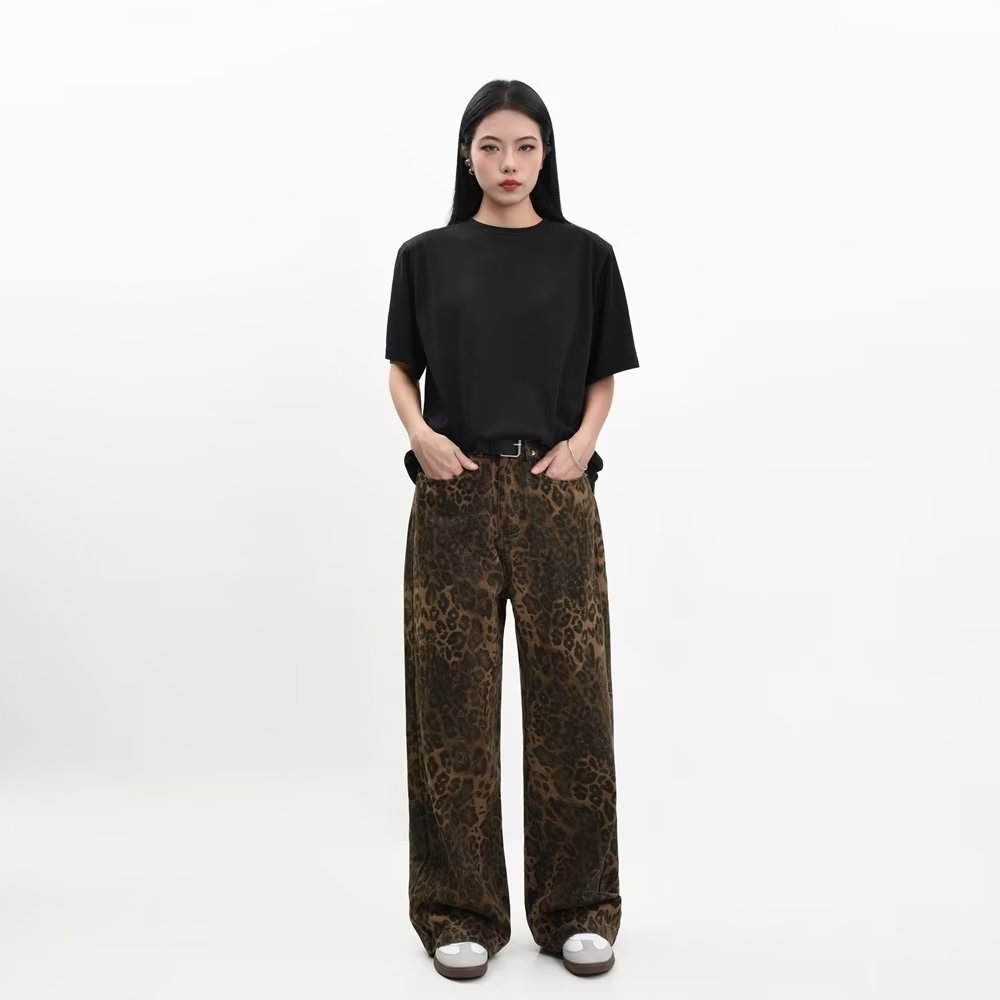 DARK BROWN LEOPARD PRINT WIDE-LEG JEANS