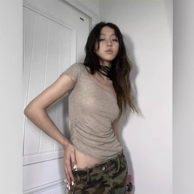 FITTED T-SHIRT WITH GRAPHIC BACK PRINT