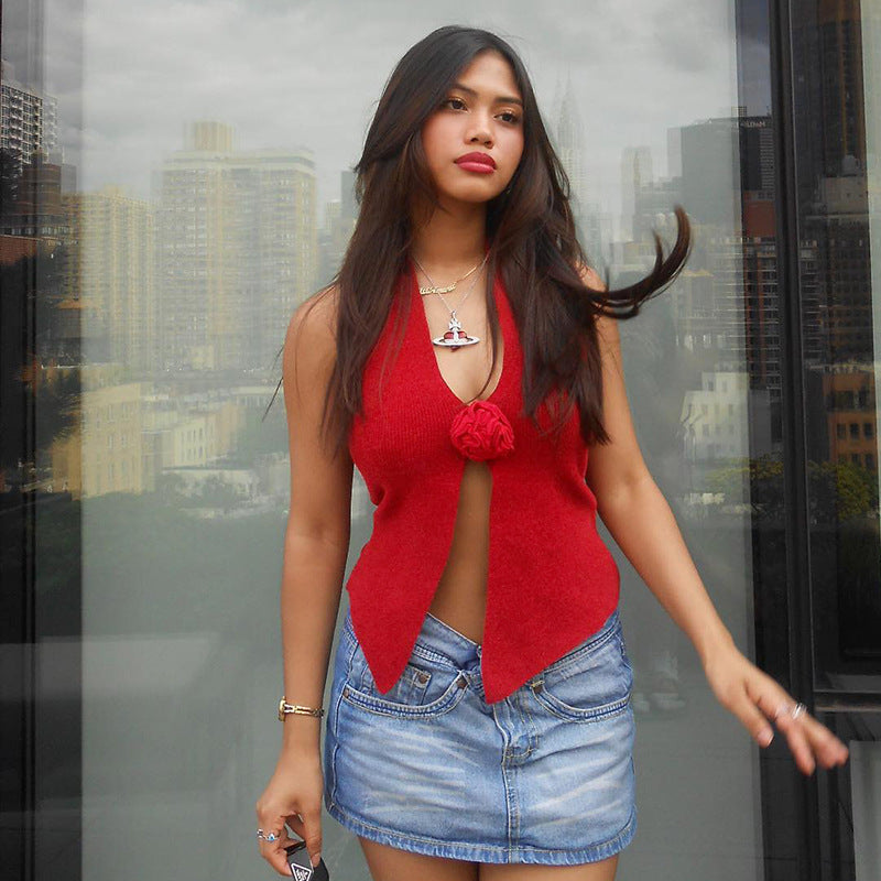 RED KNITTED HALTER TOP