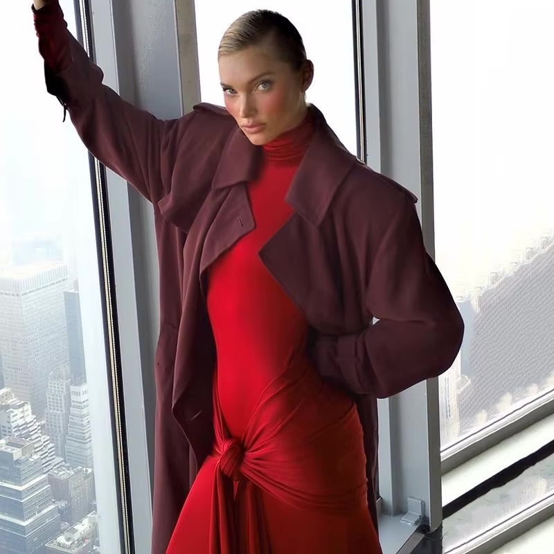 RED FORM-FITTING LONG SLEEVE DRESS