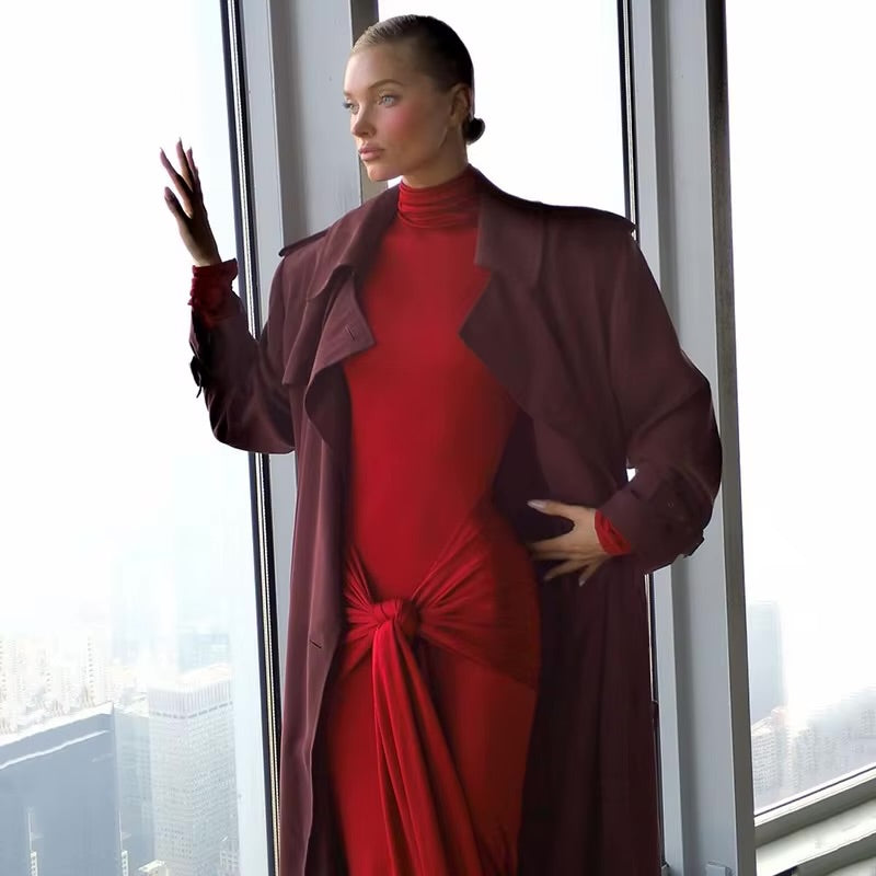 RED FORM-FITTING LONG SLEEVE DRESS