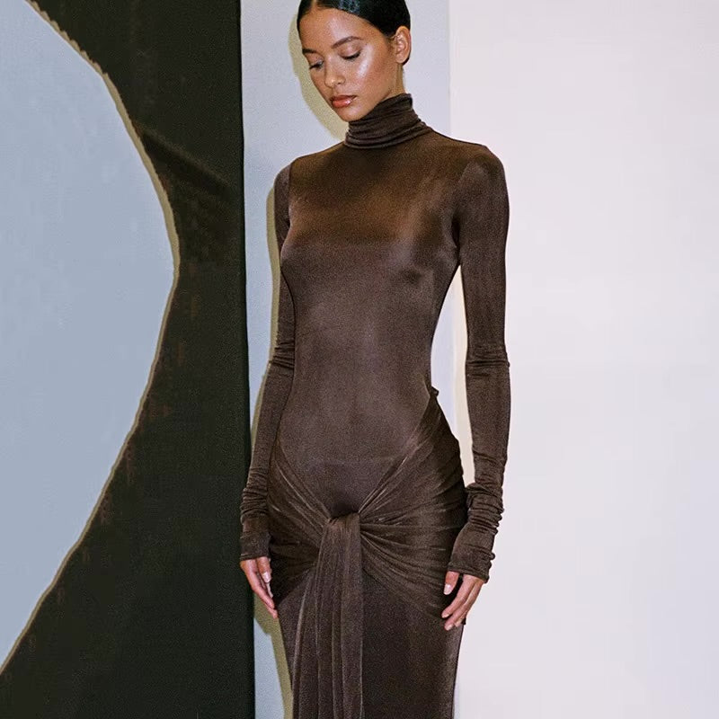 BROWN FORM-FITTING LONG SLEEVE DRESS