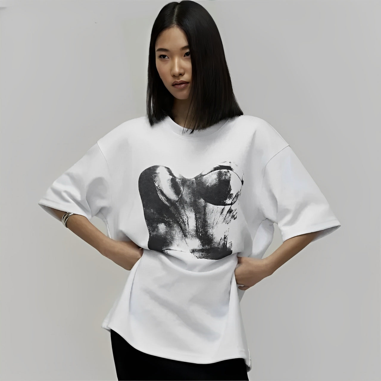 WHITE T-SHIRT WITH CORSET PRINT