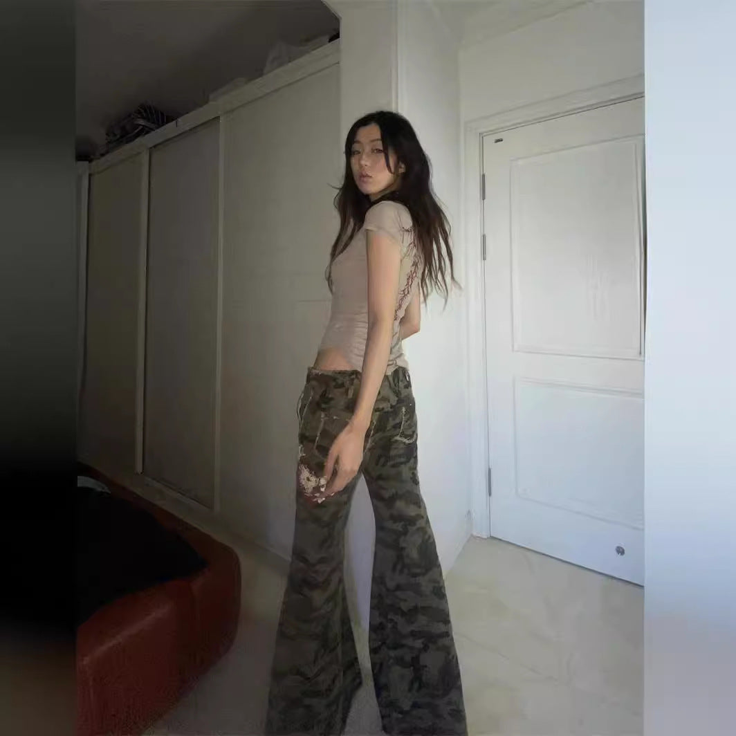 FITTED T-SHIRT WITH GRAPHIC BACK PRINT