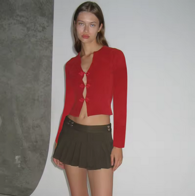 RED CUTOUT CROPPED CARDIGAN