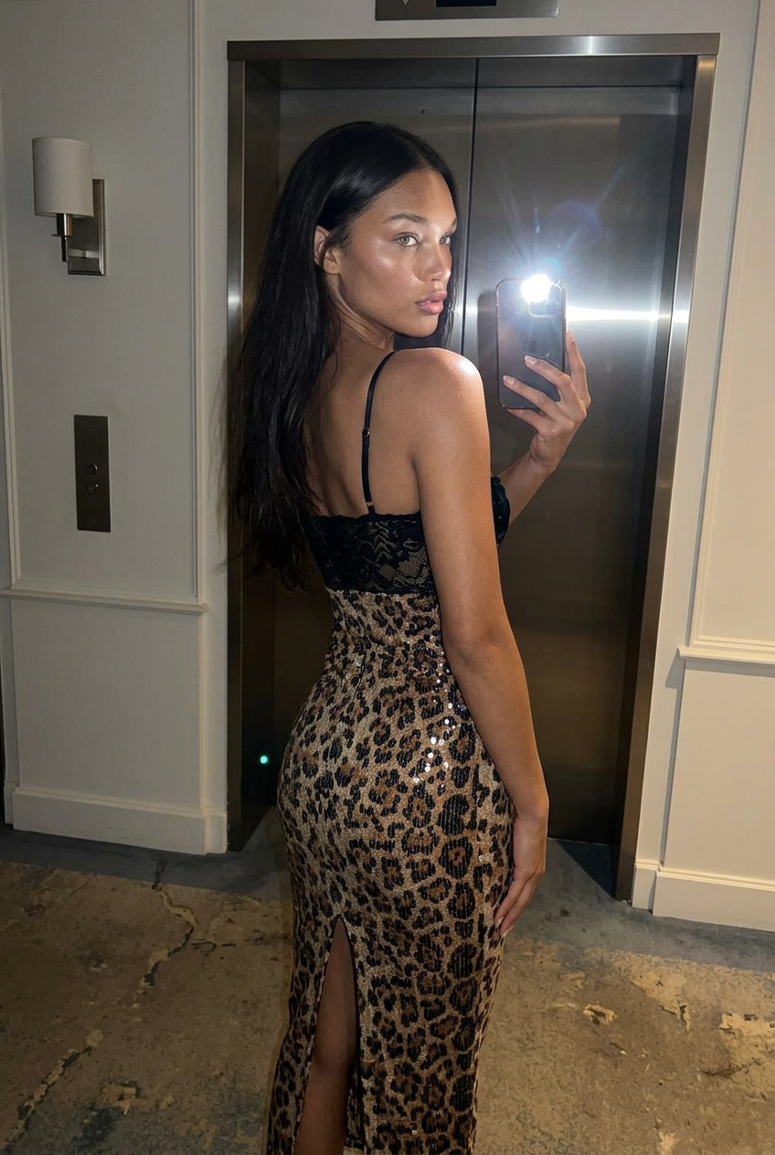 Natural rear three-quarter photo